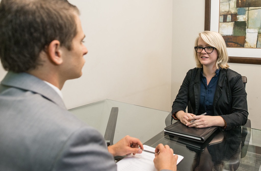 Can You Wear Jeans to an Interview Female