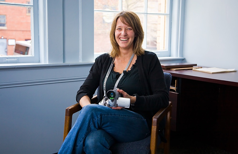 Can You Wear Jeans to an Interview Female