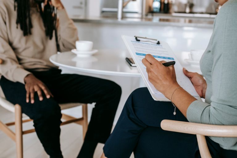 Can You Wear Jeans to an Interview Female