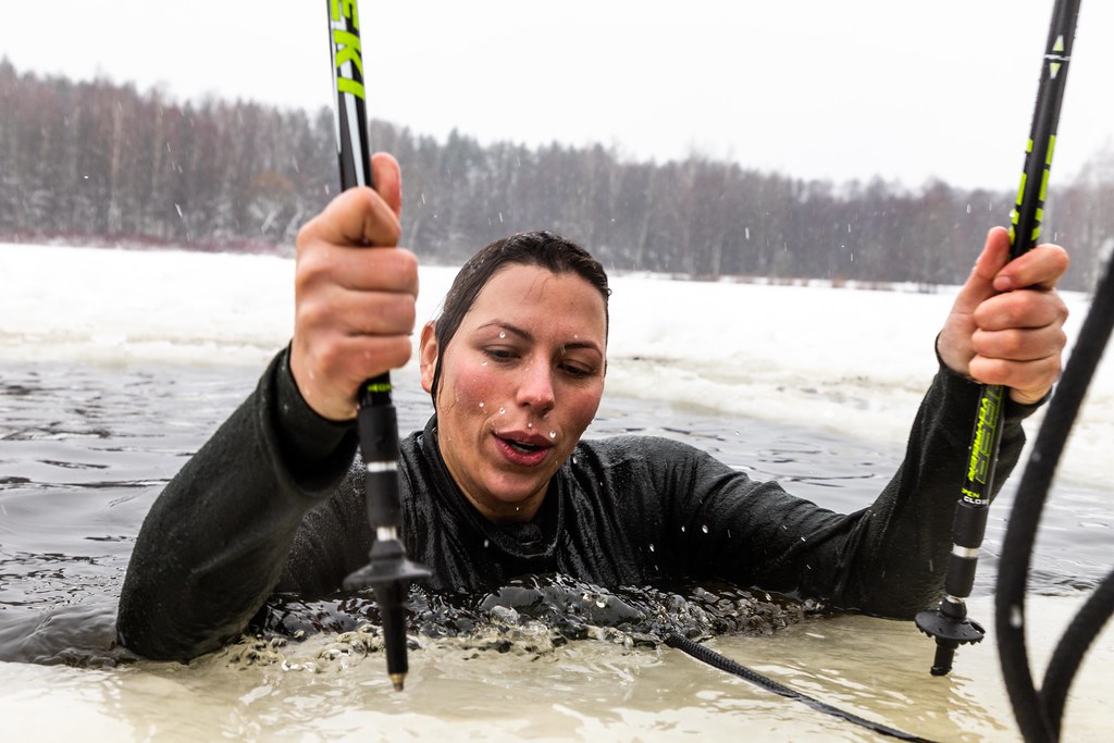 What to Wear under a Wetsuit in Cold Water